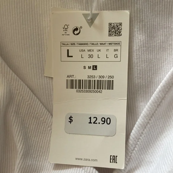 Zara white cropped v neck Tshirt - Picture 4 of 4